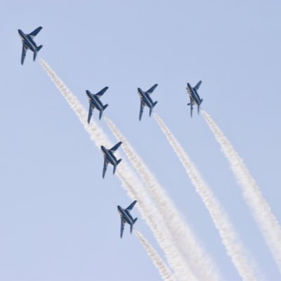 空/飛行機/自衛隊がすきです。 特に航空自衛隊が大好きです♡ よろしくお願いします  無言フォローすみません。低浮上です