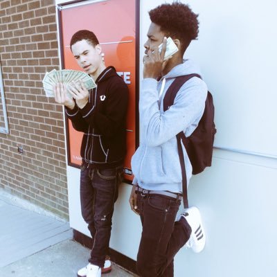 Onna road to dem M&M's💰