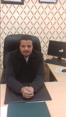 الكمال لله وحده سبحانة وتعالى . لا إله إلا هو .