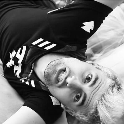 LocksADR's profile picture. 