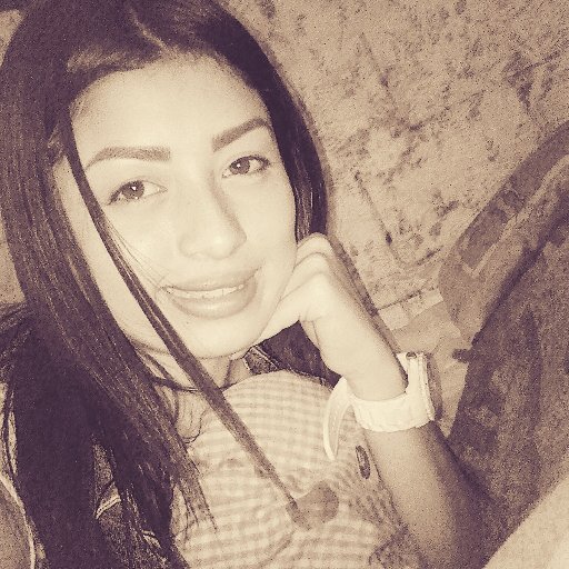 Soy Gibell♥/ Tengo Muchos Defectos Y Cosas Que Me Hacen Ser Diferente Al Resto Pero Siendo Asi Soy Inmensamente Feliz. D.E.C.D Teamo cada dia mas♥ 20DCM