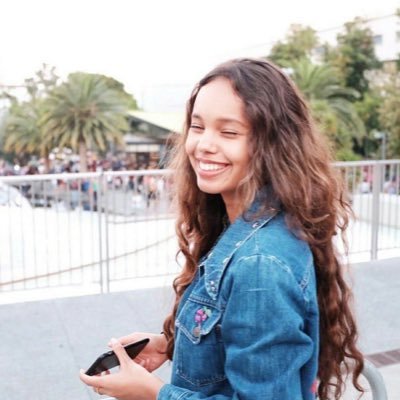 eden_hozier's profile picture. babe, there's something tragic about you