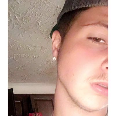 MerK_dG's profile picture. Just tryna do better, And make her love me! 💯