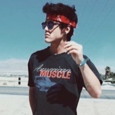 Free follow from @allboutdolans 🙈 Give them a follow if you want 💞