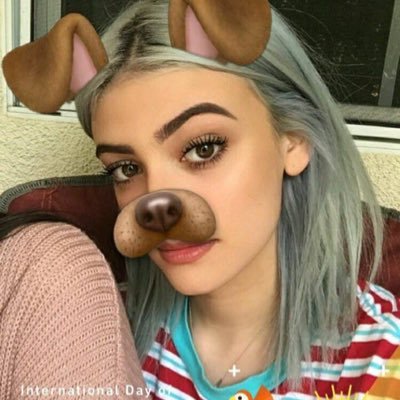 Je change souvent de couleurs de cheveux et de photos de profils ! 💋