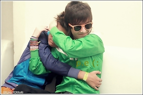 PedroEstericas's profile picture. sou apaixonada pelo @pelurestart e o @pelanzarestart -QQ espero que um dia eles me notem ): since: 24/04/10