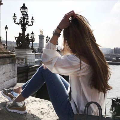 aniehcota's profile picture. Las cosas buenas comienzan a suceder cuando enfocas la energía en tus sueños y le apagas la luz a tus miedos - Filip 4:13