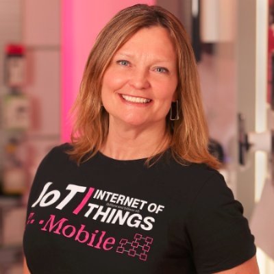 Mom and wife. Director of Product for Wholesale at T-Mobile.  Velodrome Racer.