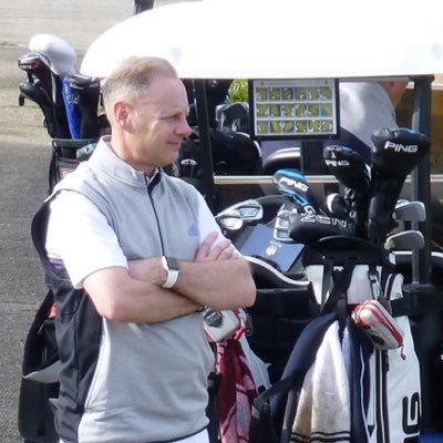 Born and breed in Nottinghamshire, sport and IT geek - Golf, Forest, NCCC, England RFU, England cricket, England FC