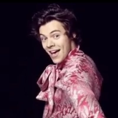 hiiiii daily photos, videos, info and memories all about harry styles xx UPDATING THROUGH RTs ONLY