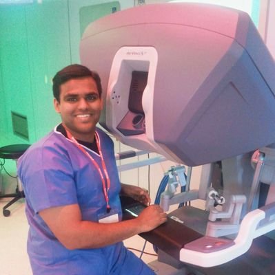 Consultant Urologist providing robotic surgery for bladder and prostate cancer. Proctor for robotic surgery. https://t.co/tSWa8ni7rS