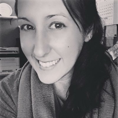 NEPA --🎶music enthusiast-dog mom🐾-podcast lover-concert goer❤️ Instagram-Lindsaylee55 ☮️