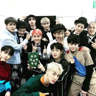 yxngjxn's profile picture. 비없뷰없 • 뷰없비없 // highlight's 빛 / BTOB = B7OB