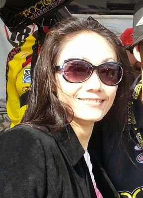 kimiko_ny's profile picture. ニューヨーク在住30+年、私立校初等科教師、米俳優組合所属、マスターズ陸上走り高跳び世界チャンピオン、マツコ・デラックスファン。近年、アイスホッケーの魅力にハマる。#ニューヨーク #教師 #女優 #マスターズ陸上 #アメリカ留学 #ウインズオブゴッド #イマソラ #英語音読