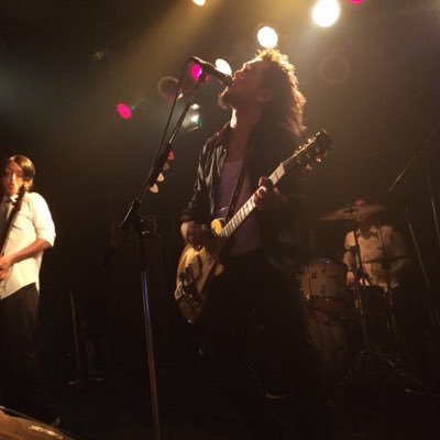 北海道室蘭市出身、現在は東京都杉並区在住でKazaanaというドラムと🥁二人組のロック・バンドでボーカルとギターを弾いています❗️ ライブ動画ありますので、どうぞ宜しくお願い致します→https://t.co/CHlXIxclbl