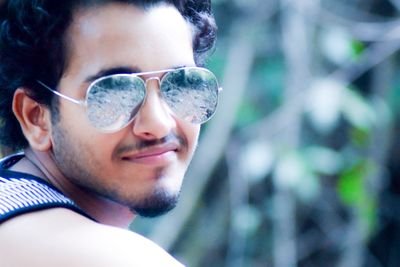 PrajeevNadh's profile picture. Sweet as sugar 😊Hard as ice 😆 if u hurt me once 😠 I will definitely kill u twice 😈😜