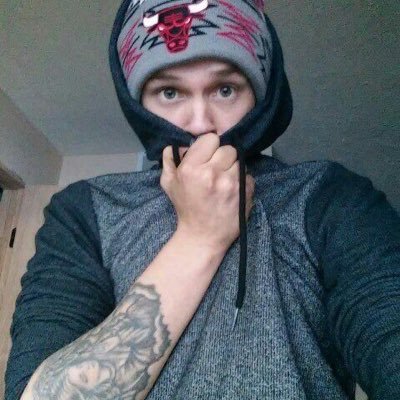 Austinnnnn750's profile picture. Taken by a loser😏