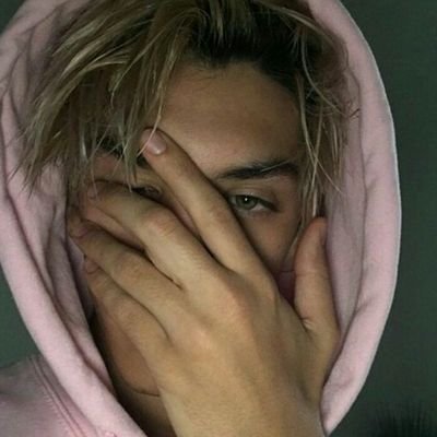 whosjce's profile picture. nora.