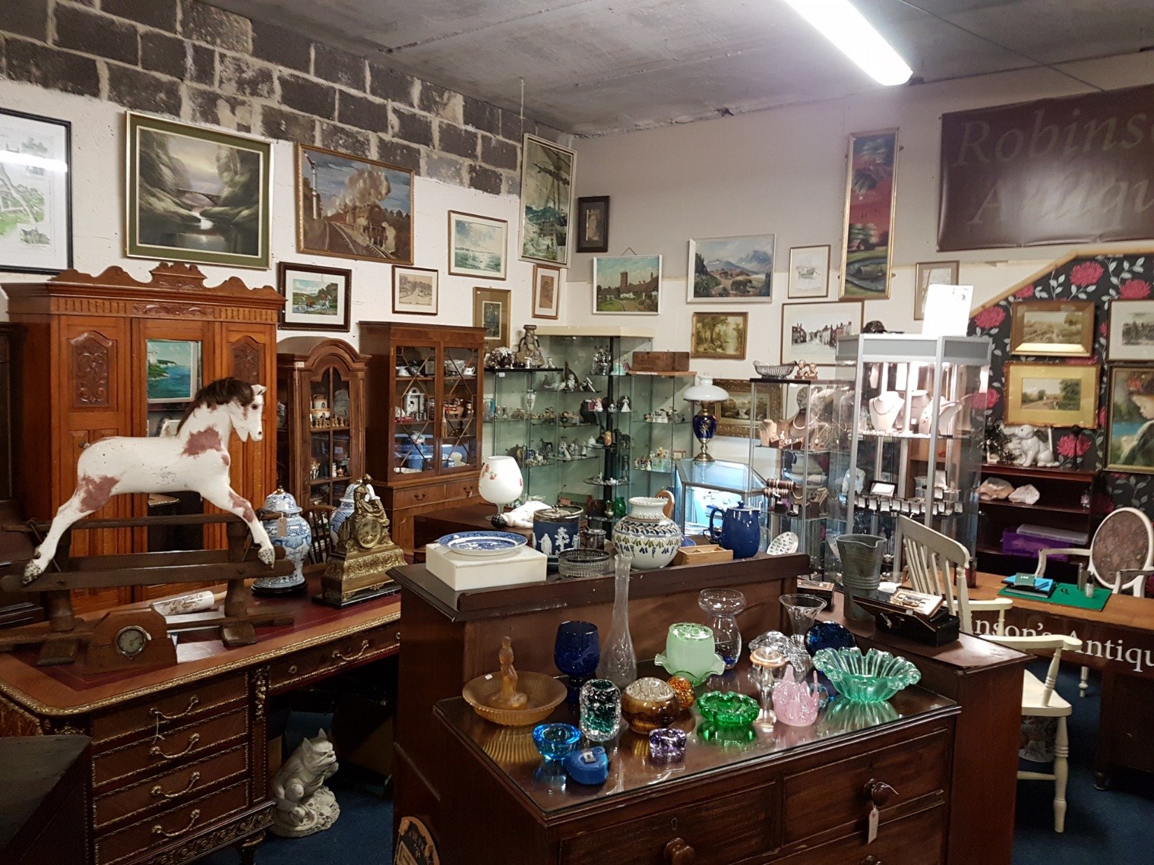 We are an antiques and collectables shop based in Bicester, Oxfordshire. We offer a wide variety of items, and stock is updated on a regular basis