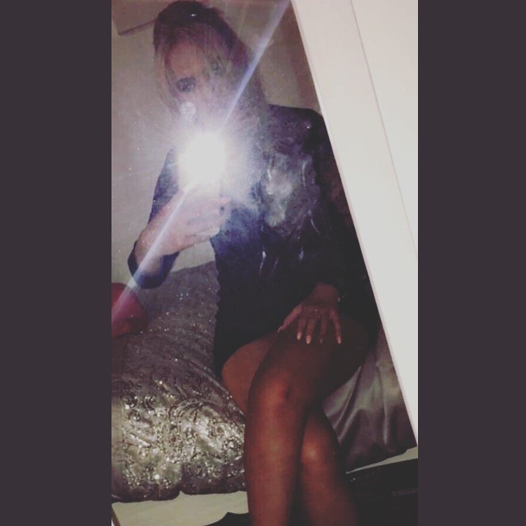 MissEll_x's profile picture. 