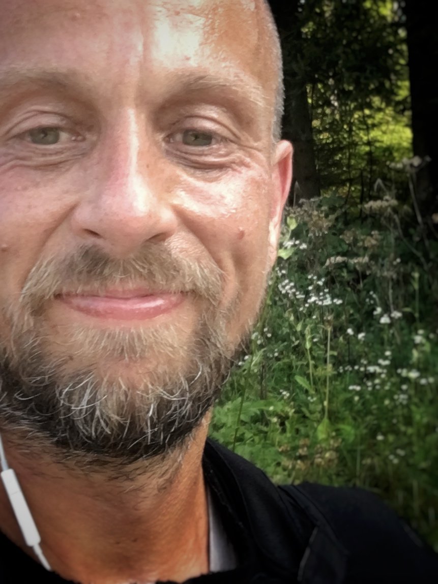 Open source enthusiast, avid Mountain biker and family man. CTO at bestbytes and team lead at https://t.co/EIwsB001Wy https://t.co/QK756UqXSY https://t.co/2MmtCqxmi5