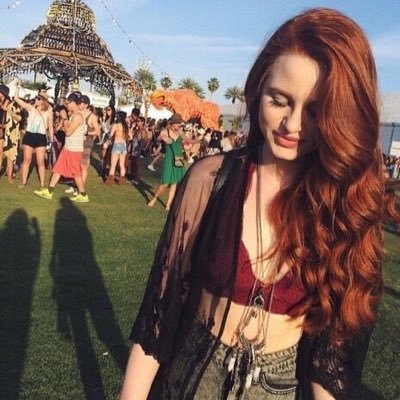 rpwbadgirl's profile picture. I'm in the mood for chaos 🍒