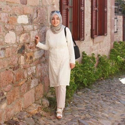 İnterior Architect • Science and Math Teacher • Furniture and Product Designer • Sewing and Art Lover • Lover • Mother • Founder @atolyekurun