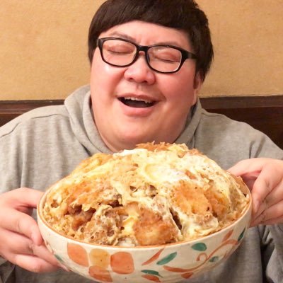 北海道出身の食レポ・クレーンゲーム・キャンプ系YouTuberとして活動しています！！！デカキンの視聴者は『油風呂』と呼ばせて頂いてます！！！有難い事にヒカキンさん公認でキン一族に入らせて頂きました！！！お仕事のご依頼はUUUMまでお願い致します！https://t.co/IHDOblNa7V