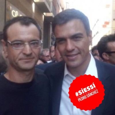 Yo con @sanchezcastejon . los agricultores somos personas, no simples números. Todo el mundo vive de la agricultura, menos el agricultor.
#BRI