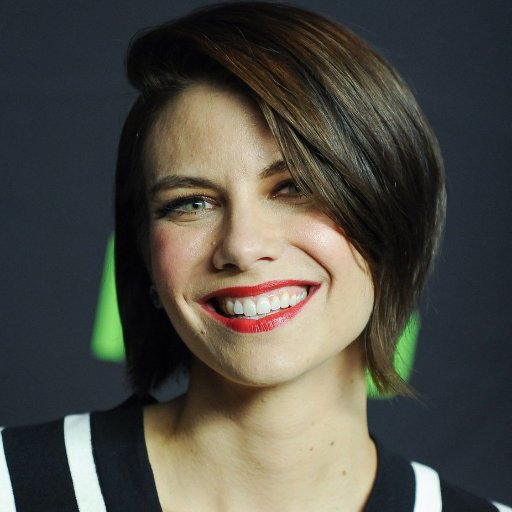 srtamaggierhee's profile picture. Sim, a Viúva esta viva e atirando... e vai matar você 🔫