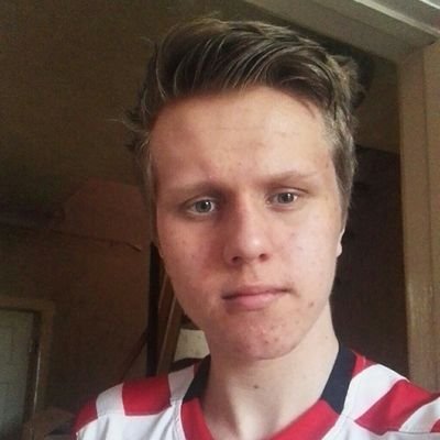 TomKearns16's profile picture. 