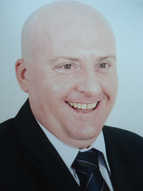 Representante comercial com formação academica em Gestão da Representação e pós graduando Especialista em Assessoria Parlamentar.
Mediador Arbitral.