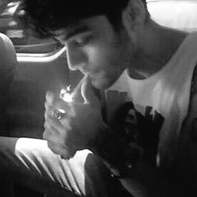 zvynrp's profile picture. sans âme