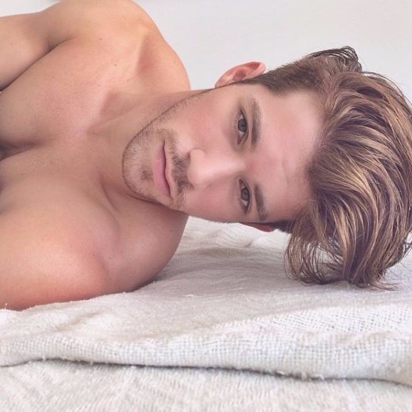 kennethcole990's profile picture. 