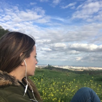 Periodista. Apasionada de la comunicación. Locutora de radio y gestión de RRSS #doblaje Organización #Eventos #actualidad #miscosas