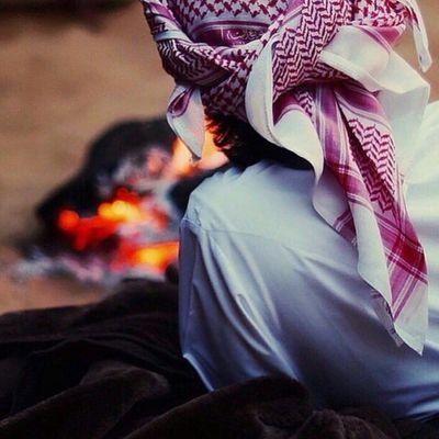تعال يا حزني تـرى الليل تـوه .. خلك معي ما دام خلي نساني