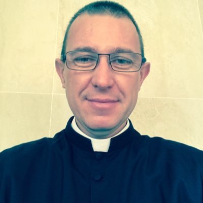 fr andrew benton andrewb11252369 twitter andrew benton