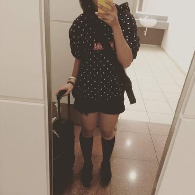 mintanoot2's profile picture. mintyanoot นึกชื่อไม่ออก ชื่อนี้แหละ อยากมีนามปากกากับเค้าบ้าง แต่คิดไม่ออกอ่ะ
ให้กูคุยคนเดียวบ่นคนเดียวบ้าง นี้คือDarkSideของกูนะ รับไม่ได้ก็เรื่องของมึง