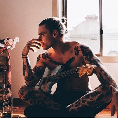 calerpgut's profile picture. 