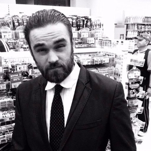 kottuq's profile picture. Пошлий романтик та екстравагантний дебіл.