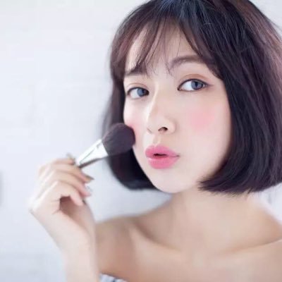 PuroAmorous's profile picture. We love natural cosmetics！