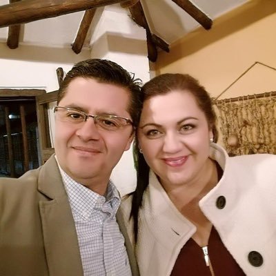 SandraYepes's profile picture. Publicista, era alérgica a los abrazos extraños.