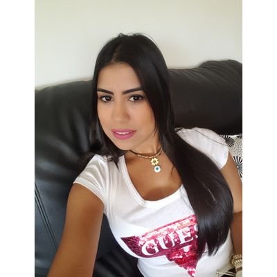 zoailanvivas's profile picture. Lcda. Admon de Empresas, Comerciante 👏