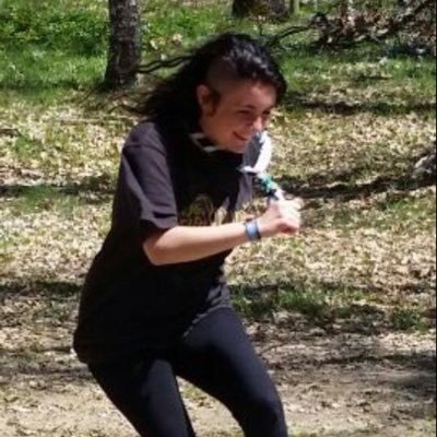 ElSesgo's profile picture. ¿Qué es eso? ¿Es un sesgo? ¿Es un sesgo twittero? ¿Está calva? ¿Pelo largo? ¿Quiere parecerse a Caillou?