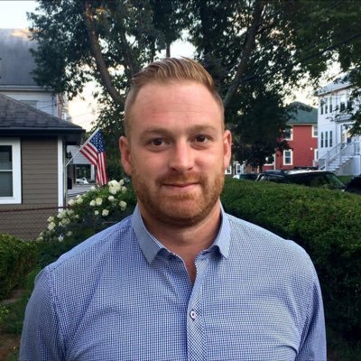 Wicked awesome New England native. Student of life. Purveyor of positivity.