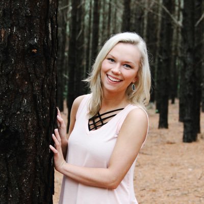 k_elyse825's profile picture. 