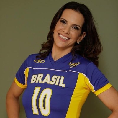 Campeã pela Seleção Brasileira de Vôlei, empresária e palestrante  Contato: virna10@hotmail.com