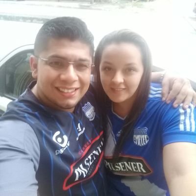 Byritom's profile picture. Ecuatorianisimo, Naranjaleno de la tierra del mejor cangrejo,casado padre de dos bellezas, basquetero de corazon, aficionado al buen tenis, y  Emelexista