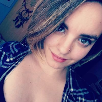 BGSarita's profile picture. No dejaré de sonreír, solo porque mi  sonrisa no sea la más bonita.