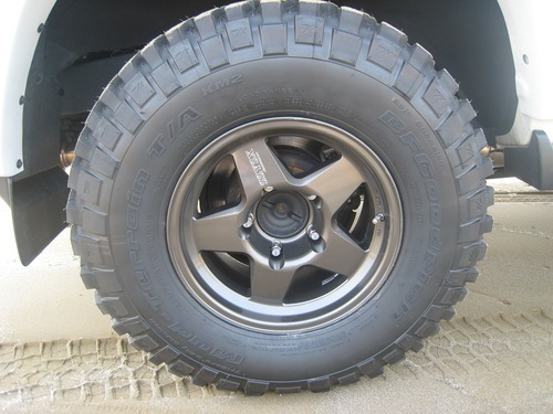 55madone's profile picture. 減量中→成功→増幅中
ヒゲ面がきたない→きたないまま
二児の父→変わらず
今年からヒルクライム参戦→レースは二回だけ

趣味 : 庭いじり→最近してない
特技 : 芝刈り→荒れ放題
愛車 : 23ジムニー
           ランクル100
           TREK  Madone5.1

2011.09.02